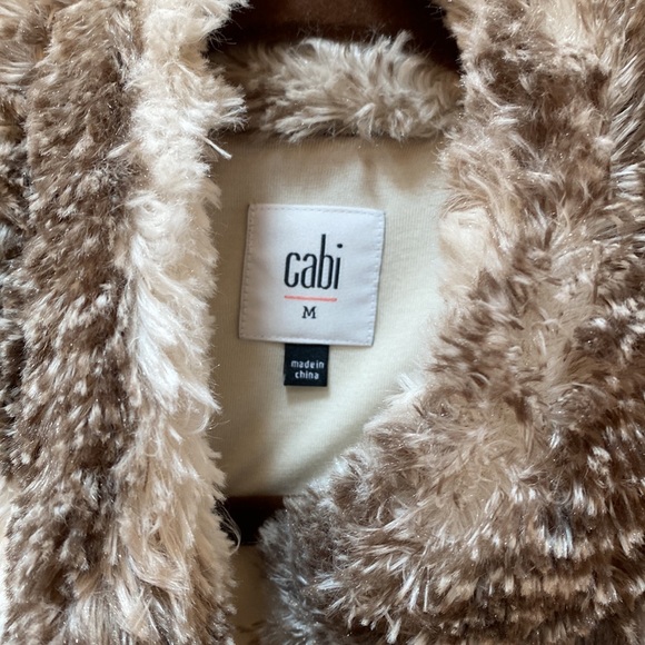 CAbi Aspen vest size Medium - Picture 2 of 4